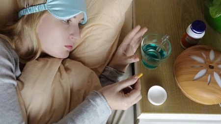 Cât timp se ia melatonina? Dr. Ionuț Fronea explică cum se administrează pentru un somn odihnitor!