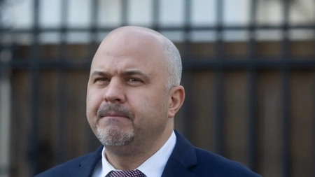 Emanuel Ungureanu (USR) anunță că toate spitalele din România vor fi obligate să aibă buton de panică lângă patul pacientului și camere video în ATI și UPU