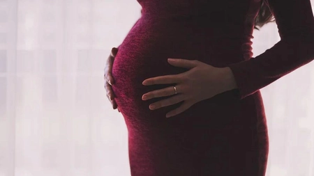 O mamă din Brazilia a trăit imposibilul! A rămas însărcinată cu al doilea copil în timp ce deja era gravidă