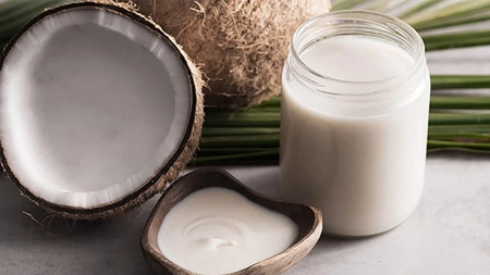 Ulei de cocos fracționat. Află ce beneficii și proprietăți are acest ingredient natural!