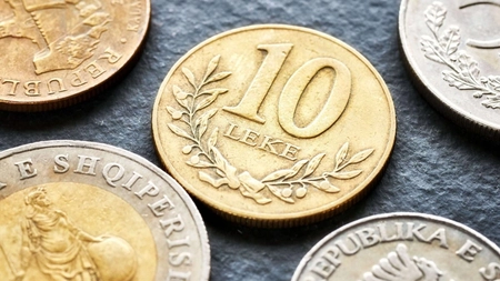 Moneda Albaniei. Iată care este evoluția lekului albanez și rolul său în economia unei țări aflate în schimbare!
