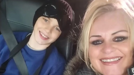 Copil de 12 ani deconectat de la aparate în Marea Britanie, după decizia instanței. Părinții au luptat până la capăt