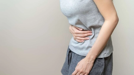 Cum se manifestă și tratează gastrita cronică? Iată care este diferența față de cea acută!