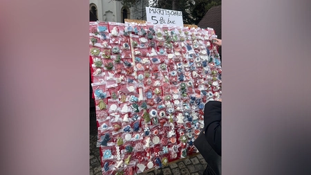 Tarabe cu mărțișoare pe bulevardul Ștefan cel Mare, pregătind primăvara la Iași - VIDEO