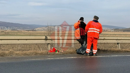 Urmele accidentului rutier care a răpit 3 suflete la Iași au fost astăzi șterse. Iată ce au strâns muncitorii în saci negri de plastic