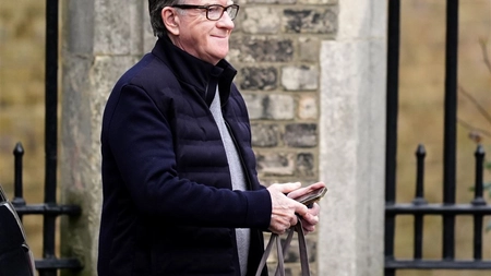 Dosarul Epstein zguduie Marea Britanie! Fostul ministru și ambasador Peter Mandelson, arestat și eliberat pe cauțiune