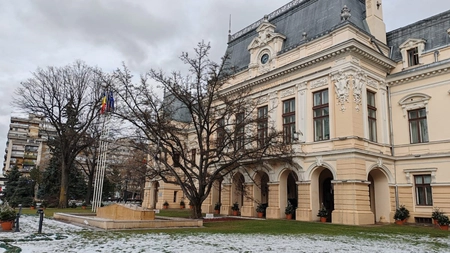 Primăria Iași a semnat patru noi contracte de finanțare! Banii vor fi folosiți pentru modernizarea a 11 clădiri școlare