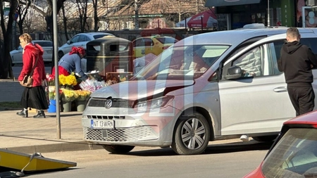 Accident rutier în Iași! Două autoturisme au intrat în coliziune