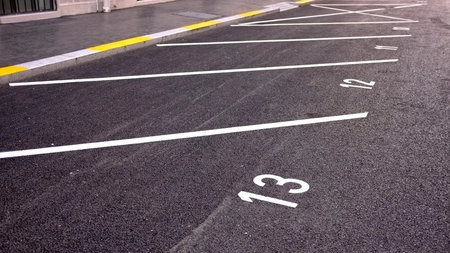 Primăria scoate noi locuri de parcare la licitație pentru ieșenii interesați! Iată care sunt documentele ce trebuie depuse