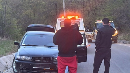 Șoferul de 19 ani care a provocat accidentul de la Hadâmbu s-a ales cu dosar penal! Tânărul posta adesea clipuri când făcea drifturi cu BMW-ul