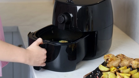 Air fryer vs. cuptor clasic: avantaje și dezavantaje