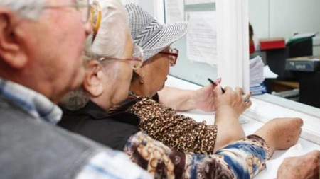 Model de dosar de pensionare. Iată ce trebuie să conțină acesta!