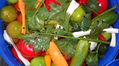 Rețete autentice de gogonele murate la butoi. Iată care este modul de prepare prin care poți obține gustul autentic al acestora!