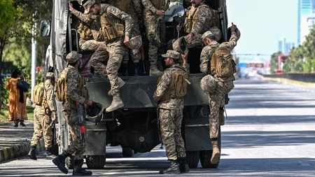 Mișcare militară majoră în Orientul Mijlociu: Pakistanul desfășoară trupe și avioane de luptă în Arabia Saudită