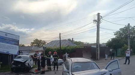 Accident grav în Huși! Patru victime după impactul violent dintre două mașini