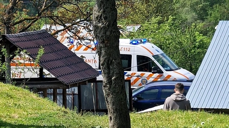Motivul pentru care eleva de 14 ani din Vrancea s-a sinucis! Părinții i-au interzis relația de iubire cu un băiat de 18 ani! 