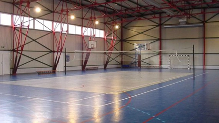 Două firme din Iași vor să construiască o sală de sport în orașul Podu Iloaiei! Contractul depășește 6 milioane de lei