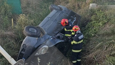 Accident rutier pe Șoseaua Iași–Tomești! O mașină s-a răsturnat