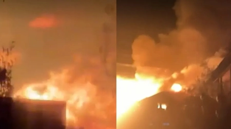 Incendiu devastator la mai multe locuințe improvizate. Pompierii din Baia Mare au intervenit cu numeroase echipaje