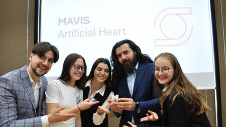 Inovație medicală la Iași! Echipa MAVIS dezvoltă una dintre cele mai mici inimi artificiale implantabile, destinată copiilor
