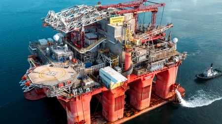 Atac cu dronă în apropierea unei platforme Petrom din Marea Neagră. Nava avea 13 oameni la bord - UPDATE
