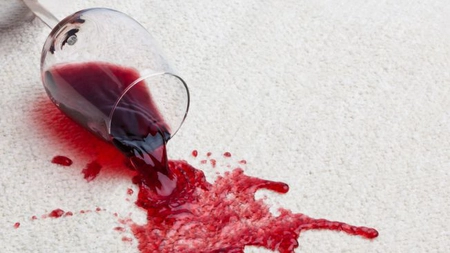 Solutia miraculoasa pentru curatarea petelor de pe covor si mocheta