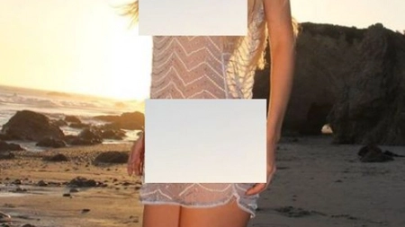 FOTO XXX - Andreea Balan loveste din nou! S-a pozat in sanii goi la plaja, iar imaginile fac ravagii pe net (+18)