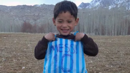 Baietelul afgan, fan Messi, amenintat cu moartea - FOTO