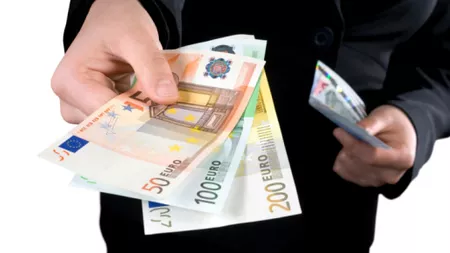 Un belgian a fost INSELAT de o prostituata romanca. Acesta i-a dat un sfert de MILION de euro!