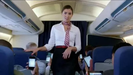 O fosta stewardesa a dezvaluit un secret din zborul cu avionul. Nu stiai asta