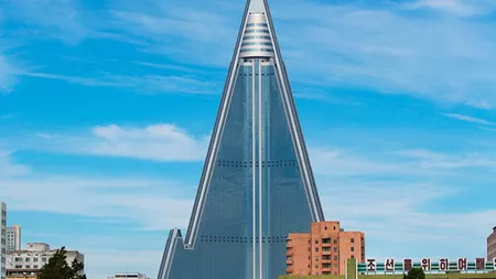 Cel mai ciudat hotel din Coreea de Nord. Cum arata interiorul - VIDEO