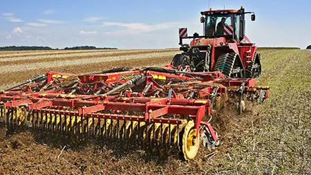 Noi fonduri europene pentru achiziția utilajelor agricole