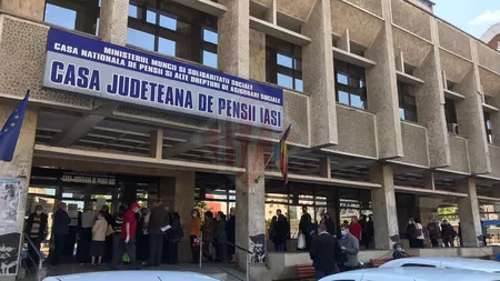 Sute de pensionari s-au călcat în picioare la Casa de Pensii din Iași. Luni, în cea mai aglomerată zi, s-au înregistrat 813 cereri