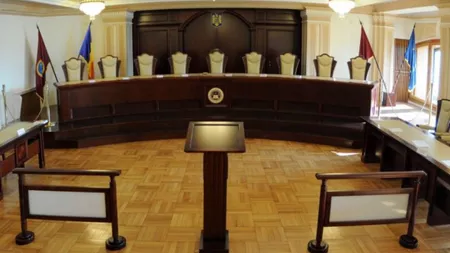 Judecătorii de la Curtea Constituțională decid astăzi asupra plafonării dobânzilor la bănci