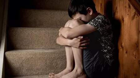 Un băiețel de 8 ani din Iaşi a fost obligat să întreţină relaţii intime