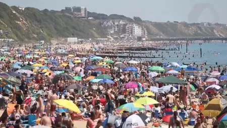 „Incident major” în sudul Angliei. Jumătate de milion de oameni s-au îngrămădit pe plaje! - VIDEO