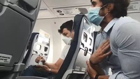 A refuzat să poarte mască de protecție și a fost dat jos din avion!