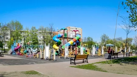 Primăria Iași amenajează spații de joacă pentru copii! Contractul are o valoare de 1,2 milioane euro