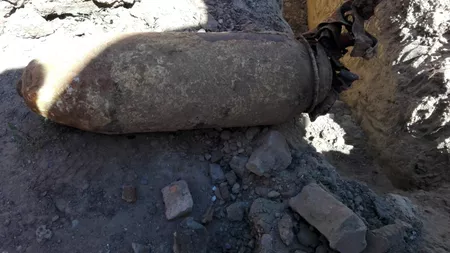Bombă de aviație din cel de-Al Doilea Război Mondial, descoperită lângă municipiul Iași. Intervenție extremă a pompierilor ISU în comuna Miroslava