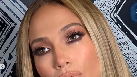 Jennifer Lopez a împlinit 51 de ani. Cum își menține fizicul incredibil!