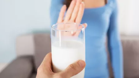 Intoleranță la lactoză: cine poate fi afectat?