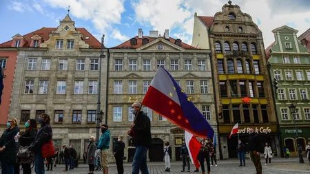 Veste proastă pentru români: Polonia interzice zborurile din România