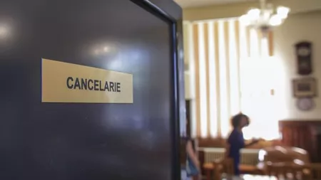 Cu note de 1.50, 3 sau 4 la examenul de Titularizare își doresc să devină profesori în Iași! În plină pandemie de COVID-19, în educația românească se prefigurează un adevărat dezastru (EXCLUSIV)