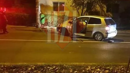 Urmărire ca în filme pe străzile Iaşului. Un conducător auto nu a oprit la semnele polițiștilor și a intrat într-un stâlp - (EXCLUSIV) - FOTO/ VIDEO/ UPDATE