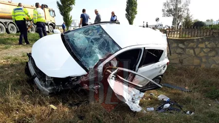 Accident rutier grav la Iași: Șoferul unui autoturism a rămas încarcerat după un impact cu un camion (EXCLUSIV) - GALERIE FOTO/ UPDATE/ VIDEO