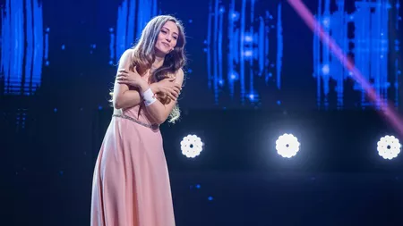 Cine este Jeni Ion, concurenta de la X Factor care a emoţionat-o profund pe Loredana Groza. Motivul teribil pentru care a rămas fără auz de la 1 an