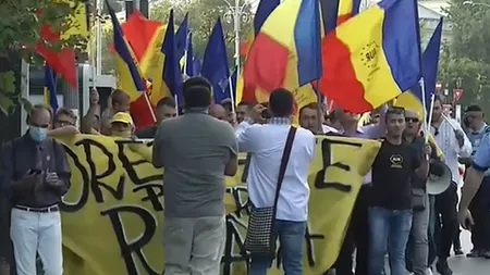 Miting cu sute de persoane în Capitală. Care sunt cerințele protestatarilor