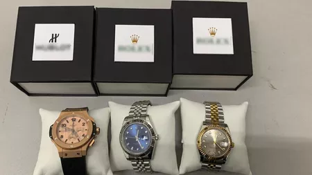 Mai multe ceasuri de lux, confiscate de poliţiştii de frontieră la vama Albița - FOTO