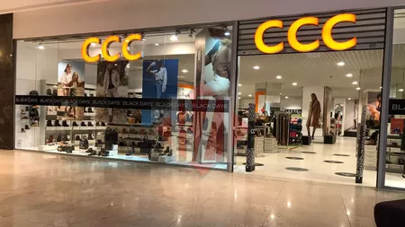 Magazinul CCC Shoes & Bags din Iași, implicat într-un scandal cu produse de proastă calitate! O clientă a fost surprinsă după ce a purtat o pereche de ghete timp de două ore. La nivel național, afacerea este de 50 de milioane de euro