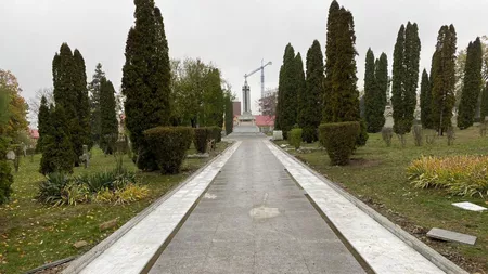 Zona de la Monumentul Eroilor din Cimitirul 